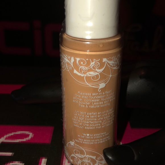 Hard Candy Tan Just Face It Concealer - Picture 3 of 4